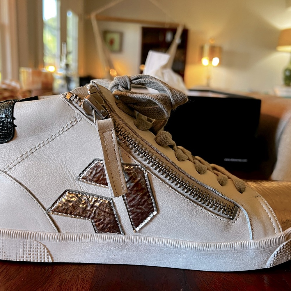 Dolce Vita Roanoke Zonya Copper Hi-Top- Size 10